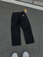 K022 Carhartt Wip卡哈伐木工日系工装风牛仔裤 定制原版Logo扣，Ykk拉链门襟，顺滑易拉！ 很多位置都有套结加固，车工扎实！ 整体剪裁采用了立