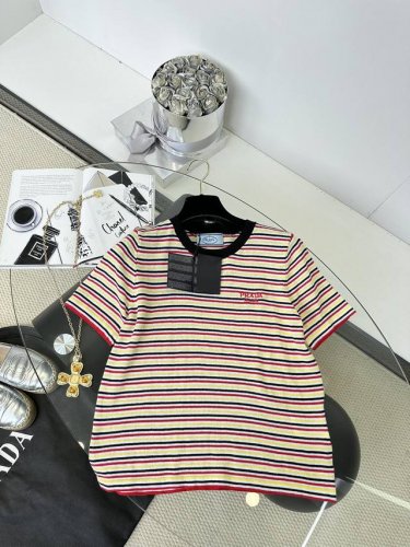 25Ss 普拉达彩虹条纹上衣 减龄学院风1 Size S M L