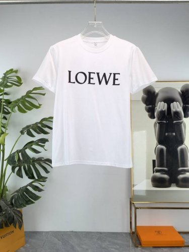 Loewe 罗意威 2025Ss春夏最新款圆领时尚短袖T恤 官网同步 专柜纯棉面料 贴肤舒适 耐看又好穿 经典简约Logo设计 原厂工艺一丝不苟 型男必备单品