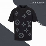 款号Sl55 Lv路易威登满印Logo发泡印花圆领短袖 发泡印花 情侣同款 全套包装 三标齐全 区别市场通货 随意对比 纯棉280克高克重32支双纱 不起球 不