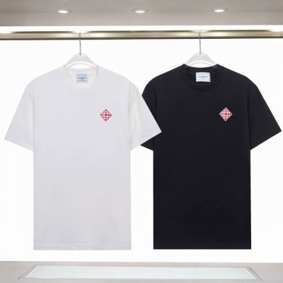838# 260克 Casablanca 卡萨布兰卡 25春夏新款 刺绣Logo标识短袖T恤，采用260克32支紧密双纱全棉面料，面料柔软。 颜色: 黑色 白色