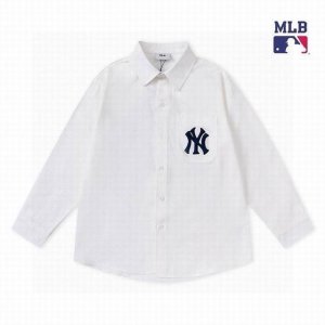 上新 高版本 mlb新款梭织大Logo老花衬衣 男女同款 前面大标采用万针刺绣 后背标志性大Logo很有设计感 日常通勤随便穿搭都很Nice 面料轻薄舒适 四季