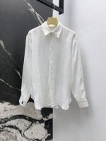rl 25Ss 春夏新品老钱风亚麻翻领衬衫 采用100%进口亚麻 上身清爽透气又舒适 演绎慵懒随性的高级单品 刺绣Logo设计高级又耐看 亚麻的天然纹理和透气性