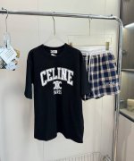 价格p：短袖 短裤 品名：* 凯越门格格巫短袖短裤套装 尺码：M.L 颜色：黑色 格子 这套爆单！超级好看！救命，套也太美式了吧，甜酷轻松感直接封神。百搭炸街，
