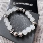 克罗心Chrome Hearts 白水晶十字球银珠手串 克罗心串珠手链以权志龙为首的韩国偶像，在十多年前上手克罗心串珠手链成功将这一单品款式带火；而放到如今，对
