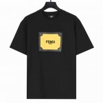 160 Fendi 芬迪 25 S 胸前硅胶Logo刺绣短袖 网红明星同款 采用经典标识立体刺绣，刺绣饱满 手感非常舒服 超级百搭好看的一款Polo衫 三标齐全