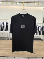 新品 Loewe 男士时装款圆领短袖T恤，贸易公司洋行货，高级限定款，25年春夏新品，明星级人气单品！ 客供埃及进口顶级面料，甄选尼罗河区域光照极好的上等棉花原