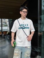 gucc1* 顶级货品2025春夏新款首发专柜最新款短袖圆领T恤 高端订制 设计前卫时尚！品牌Logo重工艺设计 高端定制260克面料.手感柔软.穿着舒适.专柜