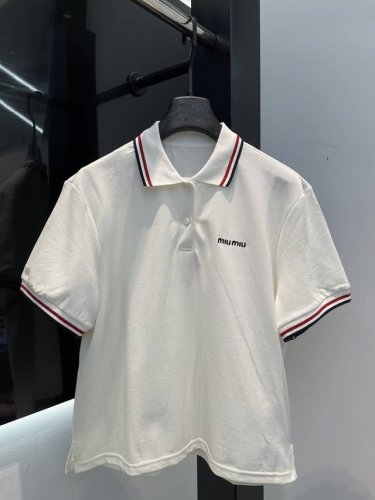 Miu'miu25春季新款polo 撞领T恤！休闲随意搭配！减龄必备单品 学院风休闲风格 做工品质看细节 高品质 Sml