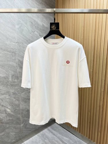 lululemon 2025年春夏新品上新 三标齐全 纯棉圆领短袖T恤 好货不用过多介绍 看细节 专柜码数：M-Xxl 175 140建议M 宽松版型