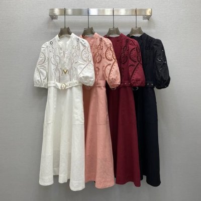 Va*25Ss 重工定位刺绣性感V领本布腰带设计收腰连衣裙 高级面料 颜色:图片4色 面料 刺绣亚麻面料 Smlxl