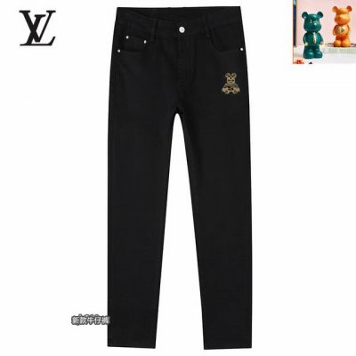 Lv 2025Ss时尚新品 高端奢华定制修身小脚牛仔裤，客供水洗弹力面料 精仿棉纱混纺 面料舒适柔软 经典小五金配饰 品质卓然 极度奢华 上身有型 不挑人 尺码