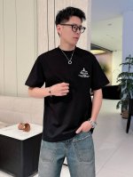普拉达 2025春夏 最新款短袖T恤，原标 定制面料，手感柔软，穿着舒适，刺绣做工精细.上身效果无敌帅气， 码数 S-2Xl