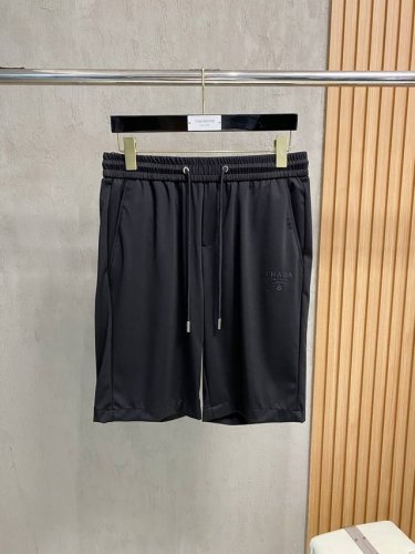 普拉达 男士精品休闲裤顶级面料休闲短裤 最新款上身版型无敌正绝对可以闭眼收的一款此款裤子非常百搭，弹力腰围,日常上班户外运动都可以穿着，是时尚休闲与户外运动的完