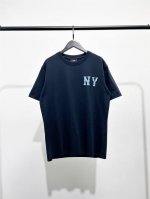 100 高版本，Mlb柜子新款蓝色分体字母款，短袖T恤！三标齐全，四联吊卡，原厂包装！通肩压条保证舒适性！高端品质2025Mlb/Ny【分体字母款】情侣圆领短袖