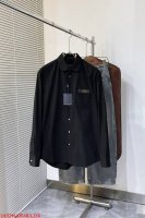 L138 Lvlouis Vuitton Dna标签衬衫 定制铂棉雅绸 柔滑细腻 舒适贴肤 一抹黑色 尽显非凡品味 胸前口袋以精致的Staples Editio