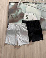 Kolon Sport可隆男士户外速干运动短裤 官W在售，很硬的一批货， 面料质感做工品相都相当完美，懂货的兄弟一眼就看的出...客供机能速干面料，具有很高的拉