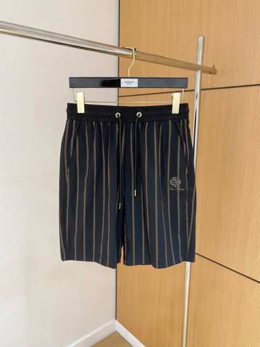 新品 Lp 男士精品休闲裤顶级面料休闲短裤 最新款上身版型无敌正绝对可以闭眼收的一款此款裤子非常百搭，弹力腰围,日常上班户外运动都可以穿着，是时尚休闲与户外运动