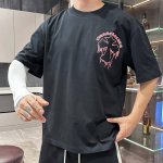ch* 頂級貨品2025春夏新款首發專櫃最新款短袖圓領T恤 高端訂制 設計前衛時尚！品牌Logo重工藝設計 高端定制260克面料.手感柔軟.穿著舒適.專櫃級別精