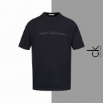 款号#Z87 Ck铆钉字母圆领短袖 Calvinklein官网一致款式 面料：32支双纱280克纯棉面料 同缸同色织染螺纹 颜色一致 工艺：进口机器铆钉钻工艺