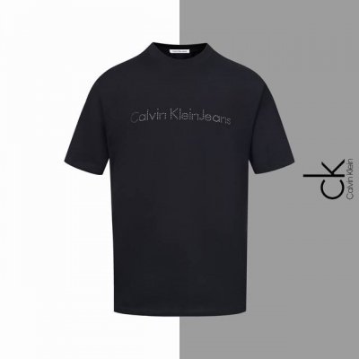 款号#Z87 Ck铆钉字母圆领短袖 Calvinklein官网一致款式 面料：32支双纱280克纯棉面料 同缸同色织染螺纹 颜色一致 工艺：进口机器铆钉钻工艺
