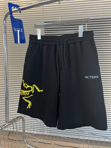 高品质 品名：始祖鸟 Arc'teryx 25Ss新款彩色渐变鸟休闲宽松阔腿抽绳松紧腰短裤 面料：双面针织 款式：宽松 颜色： 图片色 尺码M-L-Xl 腰围