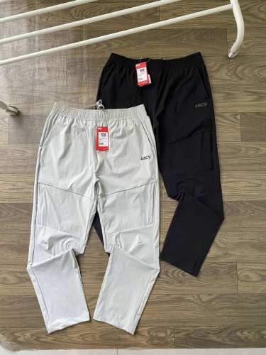 Helly Hansen Hh海丽汉森25新春男士城市户外舒适轻薄梭织长裤，H海丽汉森高定系列夏季功能性凉感休闲裤！ 户外休闲款，小直筒造型！ 款式简约，实则整