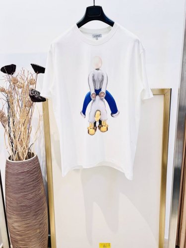 Size：S M L Xl 宽松版型 男女同款 197646252081 Lo*We 罗*威 直喷印花后背刺绣棉质宽松版型 T 恤轻盈棉质平纹针织 T 恤，正面
