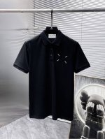 马吉拉 2025Ss夏季新款 翻领短袖T恤 Polo衫，高端版本！专柜定制面料 透气舒适度高，细节无可挑剔，品牌元素设计理念，体现高品质。手感细腻柔软！呈现休闲