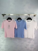 Fend*25春夏新款针织圆领短袖 胸前品牌字母Logo提花装饰 精致时髦日常休闲百搭 3色3码Sml。T226B