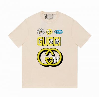 gucci古驰24Ss早春系列 Guccihattie Stewart联名系列 趣味卡通拼接字母标识文字图案 -采用双纱纯棉250G 面料颜色定制定染 不缩水不