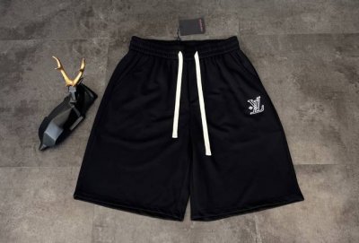 新款短裤上新：2025Ss夏季新品 路易威登 Louis Vuitton 经典刺绣Logo标志性弹力宽松短裤被问N次！ 面料： 选用的是顶级棉质面料，柔软又亲肤