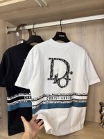 款号：Dc88# Dior迪奥贴布立体压印花大字母圆领短袖T恤 280克纯棉双砂面料 原版原标，最大可穿200斤 所有面料均已提前做过缩水 品质第一 所见即所得