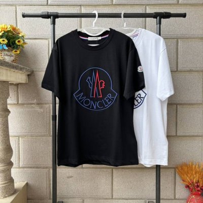 moncler 蒙口 2025年夏季两色新款刺绣大标英文字母刺绣刺绣情侣短袖 两色红蓝白黑拼色立体大标刺绣标情侣款短袖T恤 Moncler蒙口短袖T恤的价格P其