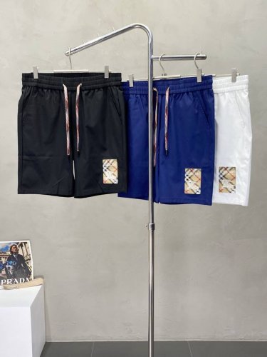 Burberry巴宝莉独家专供新款短裤高端版本！专柜定制面料 透气舒适度高，细节无可挑剔，品牌元素设计理念，体现高品质。手感细腻柔软！呈现休闲裁剪，上身版型超赞
