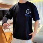 Ch* 顶级货品2025春夏新款首发专柜最新款短袖圆领T恤 高端订制 设计前卫时尚！品牌Logo重工艺设计 高端定制260克面料.手感柔软.穿着舒适.专柜级别精