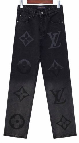 上新！路易威登Lv 24Fw顶级品质 ， 原版 品质，款号V011 采用Denim平织斜纹牛仔布，吸汗透气，穿着自在不紧绷，亲肤感拉满。梭织与水洗工艺结合，做旧