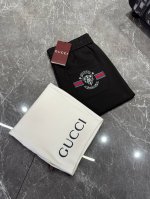 短裤 gucc*I 25Ss夏季新款五分短裤可成套搭配 视觉感受超前 悬垂感强 手感质感都极完美 新款25Slogo的经典设计完美的丰富大家的视觉感 时尚又好看