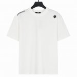 Descente 迪桑特 25Ss 肩膀Logo刺绣短袖T恤 面料采用260G纯棉双纱紧密棉面料 对照原版做丝滑超柔处理 亲肤舒适透气 布面肌理股线清晰明显，垂