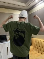 stussy 斯图西台球黑八系列短袖半袖T恤 采用260G双纱100%新疆精梳纯棉面料 采用过肩拉条工艺，百洗不变形！ -采用高端印花，百洗不开裂！ 宽松版型，
