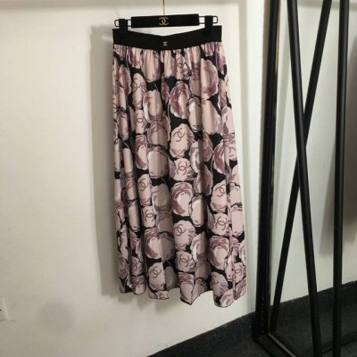款号20252213 Chane*新款 小香Logo印花高腰显瘦半裙，粉色，Sml， M码；腰围68弹力，长89