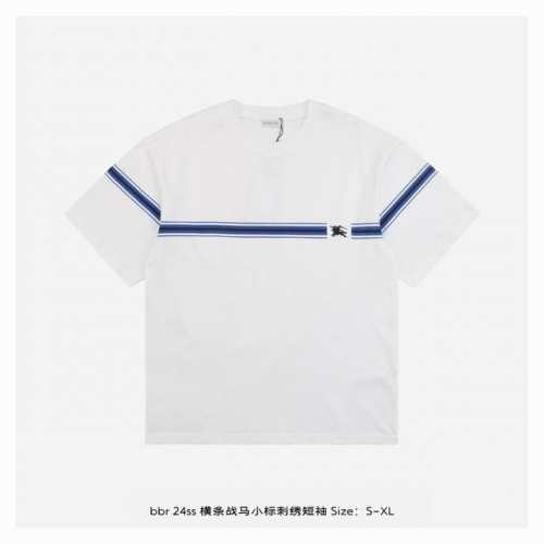 ：180 Burberry 博柏利24Ss横条战马小标刺绣短袖 面料采用260克重精梳棉，定制32支1*1螺纹，成衣两遍水洗处理，面料舒适亲肤无异感，定制定染面