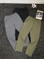 凯乐石Kailas 城市机能系列梭织速干透气直筒长裤休闲裤 男女同款 对于热爱户外探险的人来说，这条凯乐石城市机能系列梭织长裤简直是梦中情裤。它的速干透气性能十