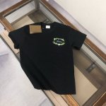 Bur*Berry 巴宝莉 2025最新款短袖T恤 绝对的顶级爆款 侧边立体印花Logo设计 细节处处动人 非常独特的设计 大气 简约 基础 耐看 但又独具风格