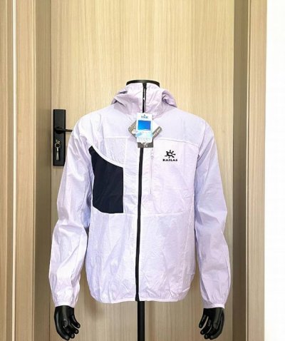 Kailas 凯乐石超好透气性防晒服 舒适细腻 柔软亲肤，面料成份90锦纶 10氨纶 Upf70+紫外线防护系数高于标准值，强力防晒 ，专业报告认证 面料原纱凉