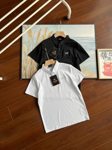 2025Arc‘Teryx 始祖鸟男装纯棉商务休闲纯色8色短袖T恤 翻领polo衫 男士夏季必备款时尚之选！男士的衣橱中，polo衫必占着重要的一席之地！谈及纯