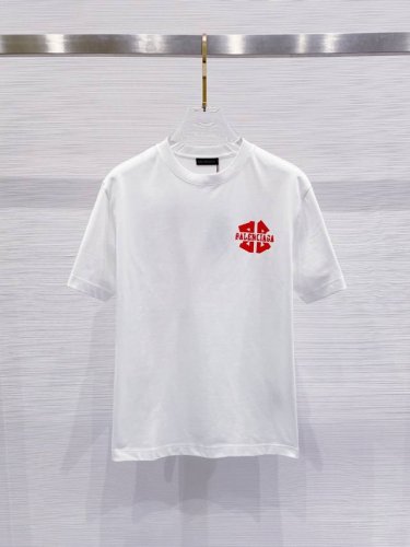 巴黎世家 2025早春新款男女同款短袖T恤，！定制专属纯棉面料，定制原版工艺螺纹，胸前重工字母Logo工艺设计！简约大方，从容百搭，档次极高，完美融入时尚还有风