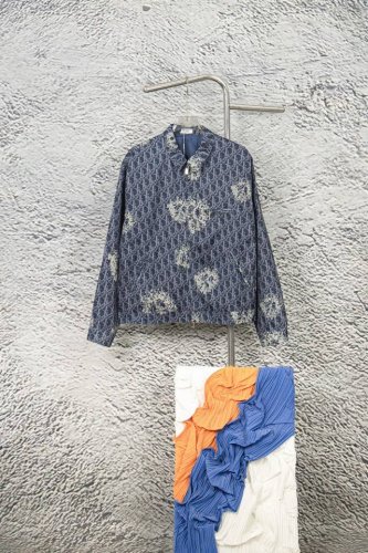 款号：Y135 Dior 迪奥全身满印满Logo花朵外套 周董周杰伦同款 搭配重工高端Logo印花工艺 采用460克加厚全棉 定制牛津感面料 手感非常舒服 版型