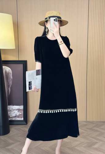新款 高固真丝丝绒下摆钉贝壳珠侧开叉连衣裙 码数~S~2Xl