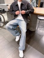 路易威登Lv 高品质2025春季新款牛仔夹克外套，秀场新品品相非常完美，记忆面料舒适保暖，三标齐全，色泽饱满诱人，非常出彩的设计，轻松将时髦感进阶，做工极为考究